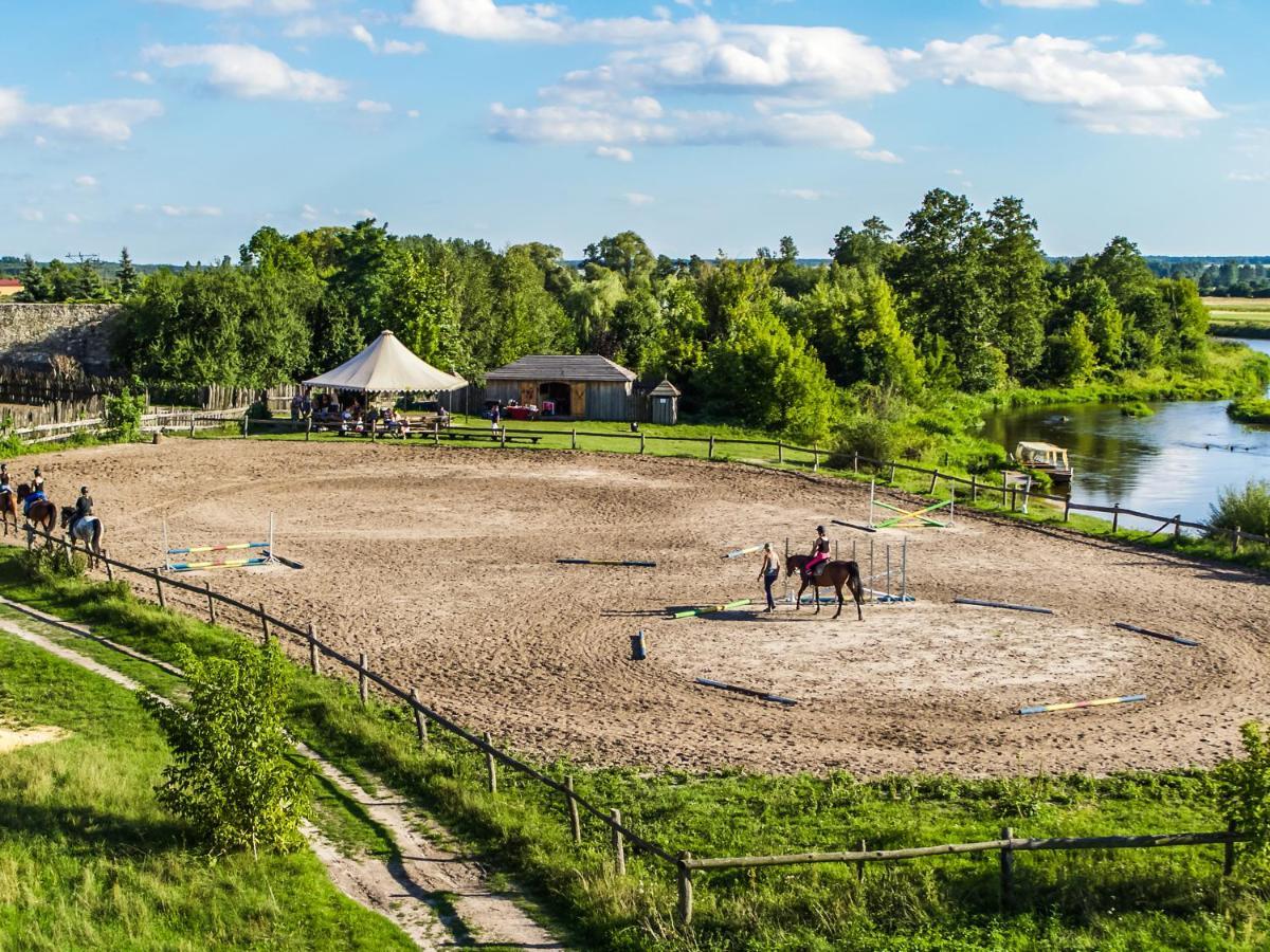 Zamek Rycerski Sobków Eksteriør bilde
